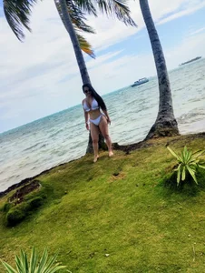 angela_nixのsun, beach and sand... Collecting moments that taste like salt and sun ☀️🌊の 4枚の写真