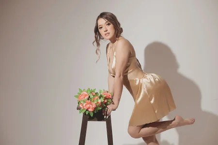 "Petals and Dresses" od EveBensonX  2 snímek