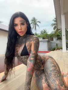 darkinkedbabe micro bikini at the poolside Immagine  2