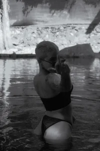 AliceShazaham_ Public Foto 3