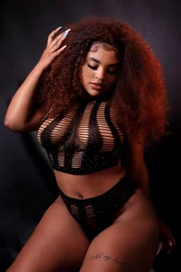 jones_maddy_ 🍒“Whispers of My Body”🎀🎀 Pic 4