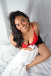 Emily_Simt_ happy Pic