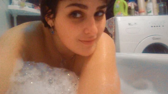 AzulaHot Public Pic 3