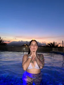 Kittyhell_cam: beach memories✨ ( 5 фото)