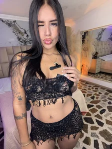 CamilaOrtiz_ “No noise, but impossible to ignore.” ✨ Pic 2