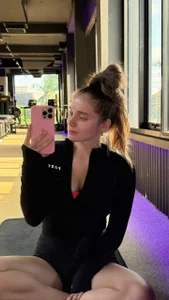 BabyMelie Public টি ছবি