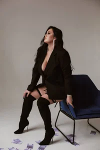 GloriaBates Public Pic