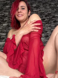 jade_swet TRANSPARENT RED🥵 Immagine 