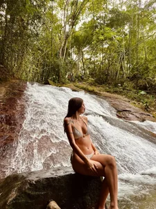 EmmaJhoons Public Gambar 6