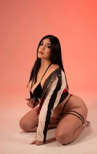 im_alejandra_ a ride with me? 🏍️ 사진 3