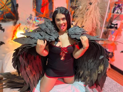 leylla_ Halloween 2026 Pic 2