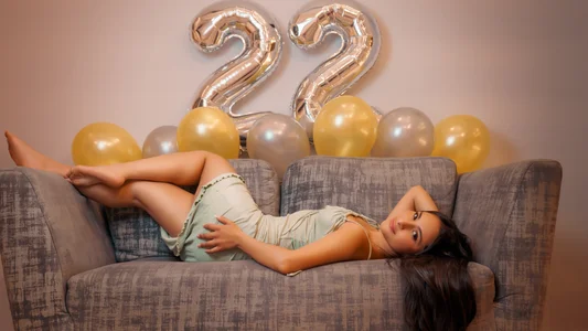 Annie__2 HAPPY 22 TO ME ⭐ зображення 9