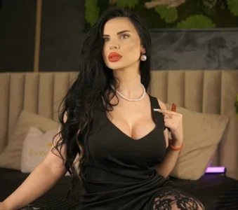 CharmingChrisss Public 圖片 4