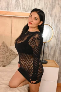 Zara_Monroe_ Public Poză