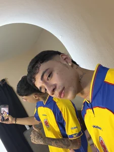Sexy boys Nicolás and James od naksustargirl_  snímek