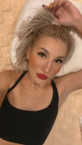 Dollybm1 Black top Pic