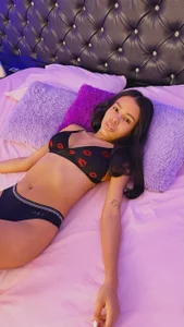 Catalinalux__ welcome to my room💖 Pic 2