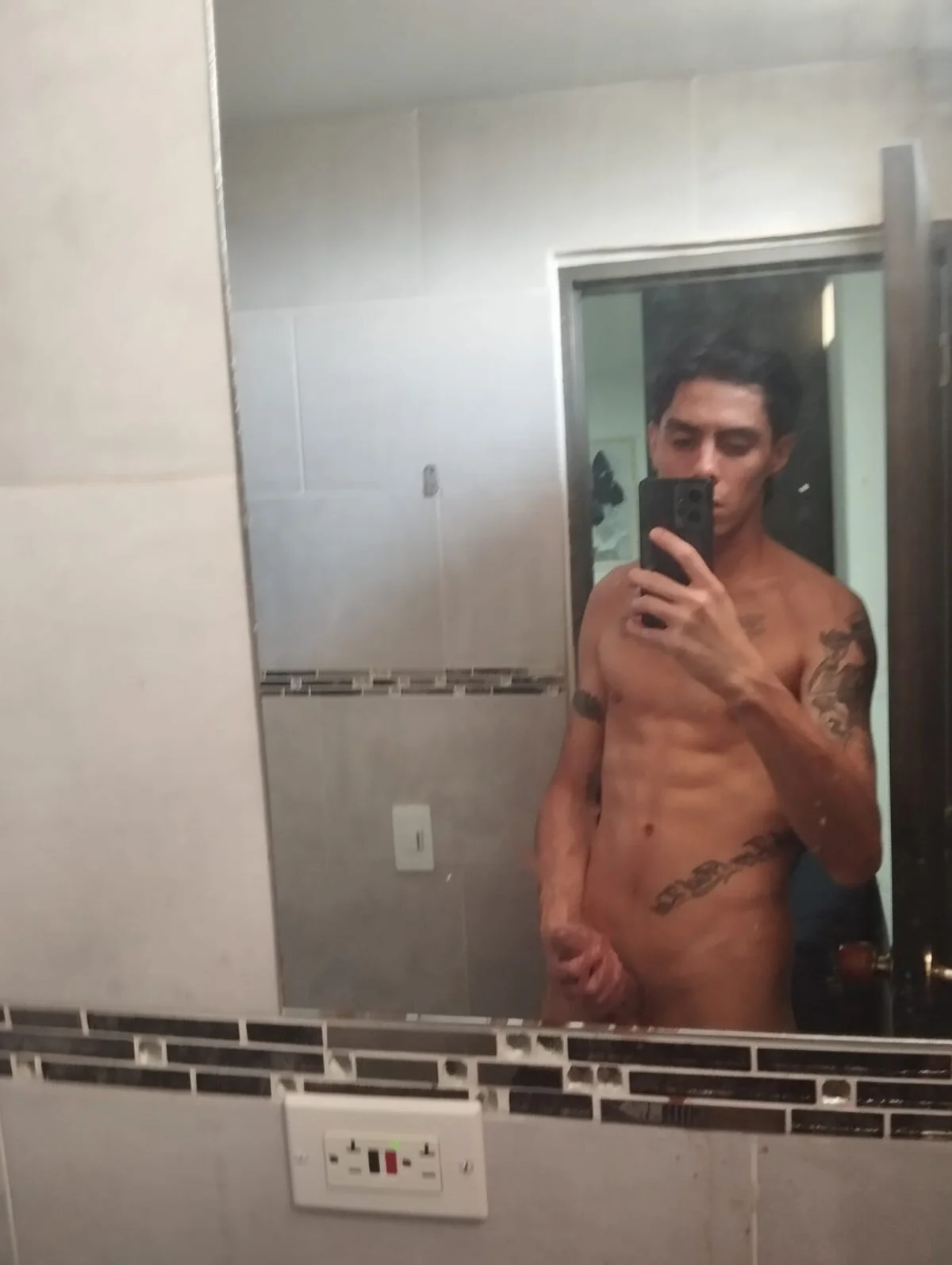 Daniel_Rochax immagine di tendenza 3272