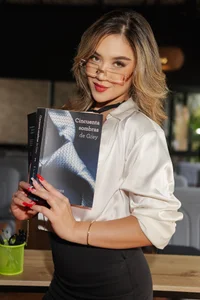 RebeccaHudson Naughty secretary зображення