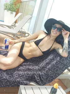 ariana_fitl_ Public Εικόνα 3