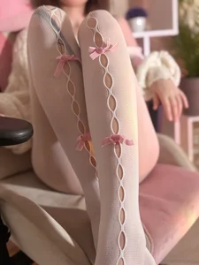 Mary_uw Cute sweater and tights hehe Pic 4