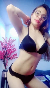 Miia_Hot__ Public Pic 4