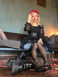 Goddess_VerdgyVi Gothic doll free teaser Pic 4