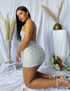 Between lights and elegance👑 od LYA_SWEETX  snímek