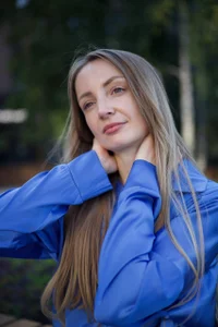 NinaBelll Public Poză 2