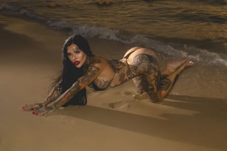 darkinkedbabe night beach shoot Pic 6