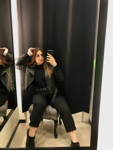 Public de ellielawson  2 photos