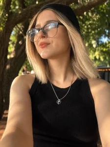 VivieKim Public Pic 7
