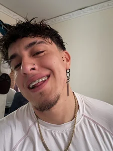 strongboy_ 🥴🥴 Foto 2