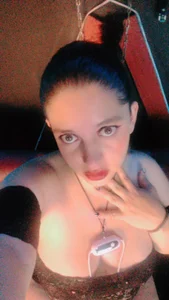 Bluee_Eclipsee ARE WE BEHAVIORING BADLY?😈 Billede 2