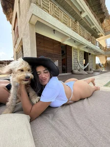 zoey-fox I love holidays! ❤️ Pic 6