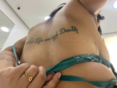 GeraldineSandoval 😏I want to get more tattoos.💕 사진 4