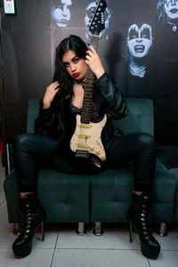Cris_BDSM 👑Rocker Goddess Pic 5