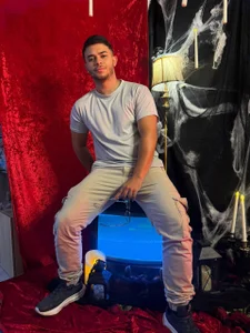 TylerWest_ Halloween 🎃 Pic 3