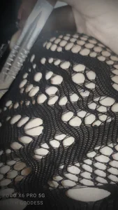 Liilith_goddess_の🔥NYLON FETISH / Mesh stockings/ NAILS PLUS⚠️の 6枚の写真