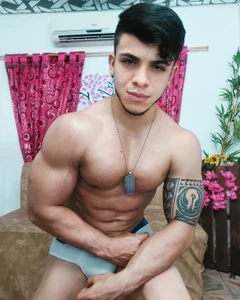 PowerExplosive Public Immagine  8