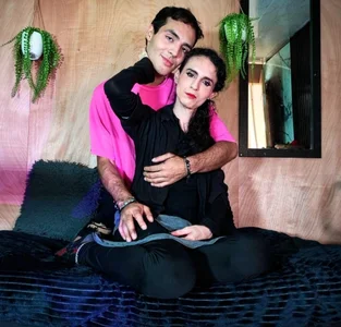 arthemisa_hot 💋 Lost in a kiss that says it all. Pic 5