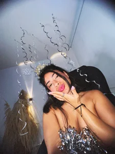 AlessaPears Public 사진 5