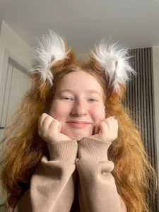 Foxy de MaraButtrey  2 photos