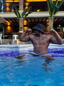 DenzelRios Pool Time รูป  4