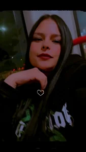 Daniela_queen1 Public Pic