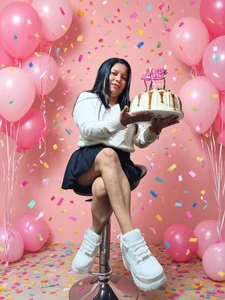 Miia_Marin It's my birthday 🎂🎉 Billede