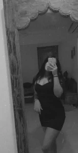 Hot_ruhi84 Public Foto 6