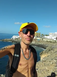SkinnyWithAHugeDick Me being me  9 снимка