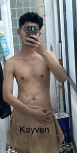 kayven_smallcockのPublicの 3枚の写真
