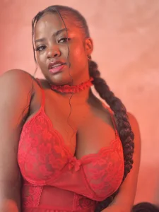 ValerieBlakee beautiful lingerie Foto 5